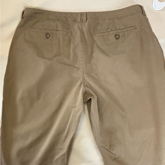 Old Navy khaki pants - Picture 4 of 4